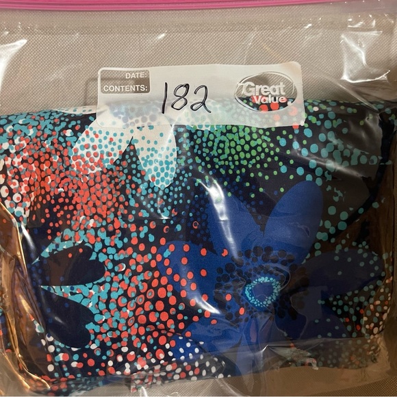 Butter-Soft Scrub Top Multicolor Patterned Fabric Flower Womens Large - Picture 4 of 4